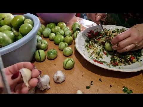 Видео: Везу банки ,а Алёна колдует с консервацией