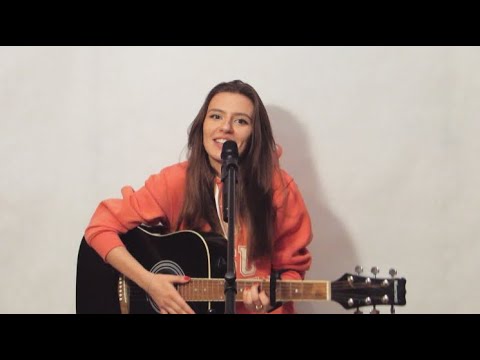 Видео: Маргарита Ломаник - «Заяц - ангел солнца" (cover Зимавсегда)