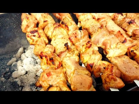 Видео: Валентин готовит- Шашлык  из свиной  шейки 💯👍👍👍Сочный, мягкий и очеееень  Вкусно 😋