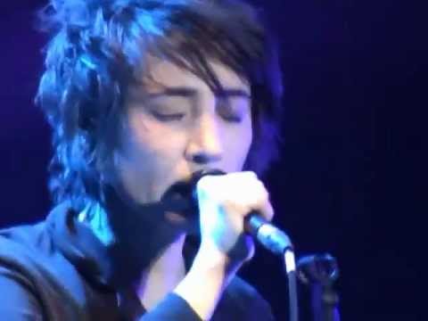 Видео: Земфира - Дыши (Таллинн, 27.02.13)