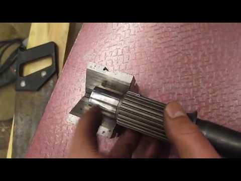 Видео: Рихтовка вала лодочного мотора.Перезагрузка,видео без глюков.