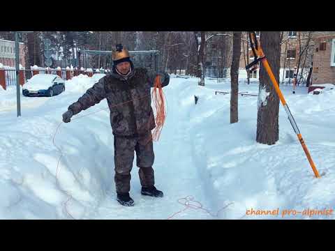 Видео: Очистка кровли от снега промышленными альпинистами