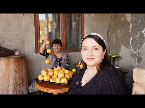 Видео: Արքայանարնջի ՉԻՐ` Համեմված ՔԱՂՑՐ ՆՈՏԱՆԵՐՈՎ🎵  - О том как моя СВЕКРОВ сушит хурму - Շամշադինի Համը