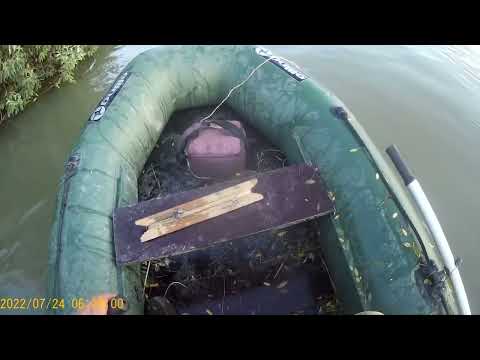 Видео: Рыбалка на сома Начал брать