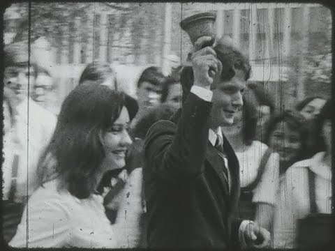 Видео: 1976 год. Кишинёв. Последний звонок. Школа №1 лицей Георге Асаки.