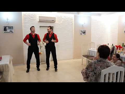 Видео: Жестовая песня Братья Ивановы - Мама, с днём рождения!