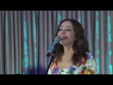 Видео: Екатерина Гусева - Снег на погонах