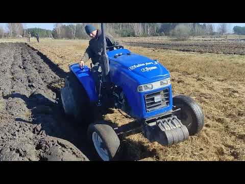 Видео: Оранка поля, плугом беллота, квернеланд розмір 1-50! Трактор китаєць зубр 240!