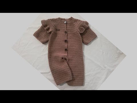 Видео: комбинезон вязаный крючком для девочки на размер 0-3м