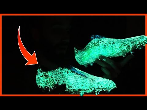 Видео: ЭТИ БУТСЫ СВЕТЯТСЯ В ТЕМНОТЕ!!!