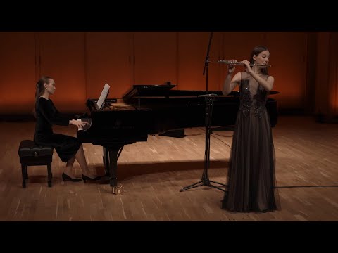 Видео: P. Gaubert: Fantasie for Flute and Piano ,  Исп. Екатерина Найденова , 14 лет (флейта)