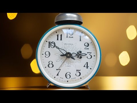 Видео: Часы Янтарь Будильник . Ремонт . Пособие для начинающих часовщиков.