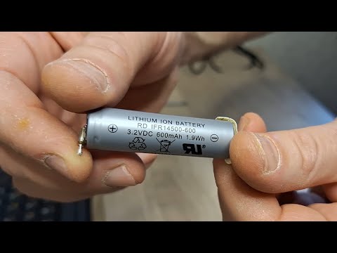 Видео: Триммер Moser Li+Pro Mini Ремонт Замена аккумулятора