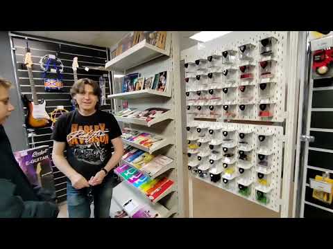 Видео: 27.09.2025 Норильск, муз. магазин МьюзикМен, Гостиный двор. 