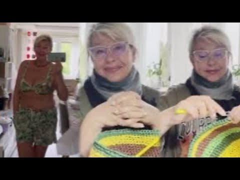 Видео: А я заболела 🤧Вяжем новую сумочку 👜И новый купальник 👙🙈