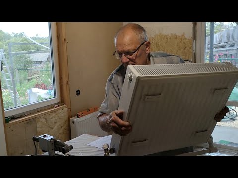 Видео: Минус одна береза, плюс три батареи. Беспризорные перцы. Живем в деревне. Сентябрь 2025