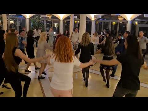 Видео: @bulgarianfolkrenipeneva Дайчово хорце  #follow #dance #bulgaria