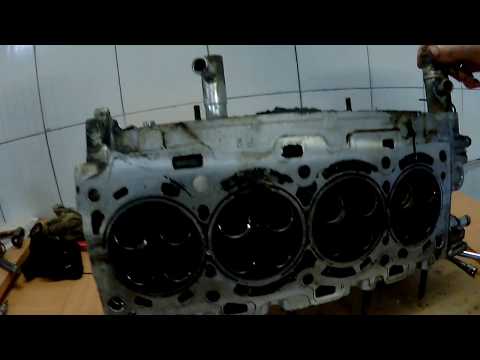 Видео: Toyota Corolla 2.2 Diesel, пробило прокладку головки.