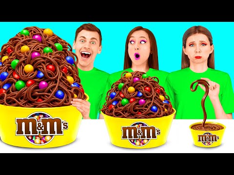 Видео: Большая, Средняя или Маленькая Тарелка Челлендж | Потрясающие Кухонные Лайфхаки от Funny Funny