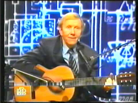 Видео: улица широкая (собрались у тетушки мы на день рождения)