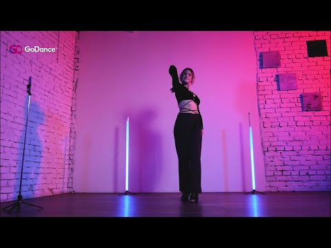 Видео: Вакинг с Надей | как сделать петлю и добавить выразительность в движение