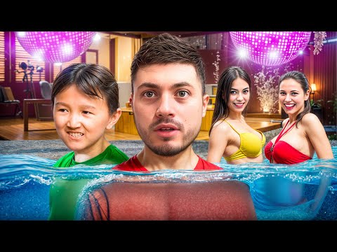 Видео: ТУСОВКА НА ВОДЕ С МАЛЫШКАМИ💦| КОНФЛИКТ С ПРОХОЖИМИ И УГАР С ЭЛДОСОМ В КЛУБЕ