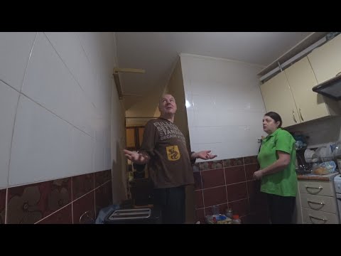 Видео: МАМА СКАЗАЛА С ЧЕГО НАЧИНАЕМ РЕМОНТ.. БАТЯ НЕДОВОЛЬНЫЙ