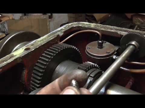 Видео: Токарный станок (1Б61) (Turning machine)