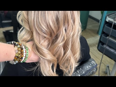 Видео: Прямой эфир на тему ( Обесцвечивание влажным методом +пилинги )