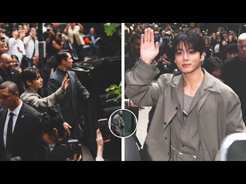 Видео: Все смотрят на Чонгука — его показ Calvin Klein на крупнейшей выставке в Китае