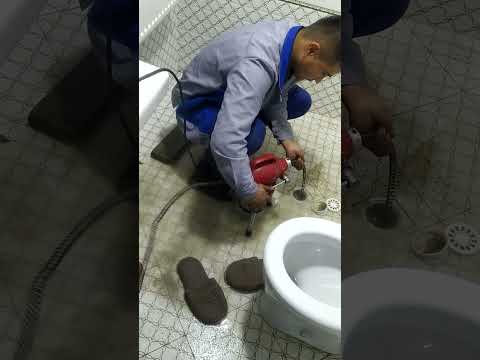 Видео: канализация тозалаш хизмати #лайфхаки #засор