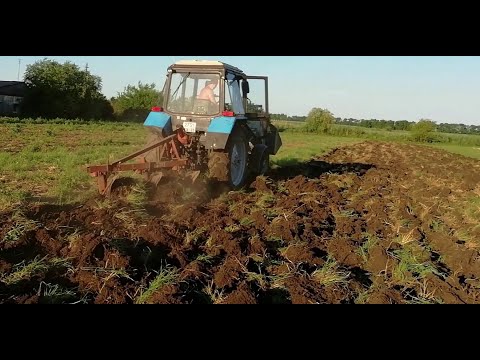 Видео: Испытание плуга ПЛН с углоснимами . Углоснимы не работают по сырой земле.