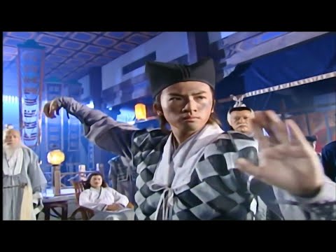 Видео: Чжан Уцзи использует трюк Удан «Кулак Тайчи», чтобы победить главного мастера Монголии.