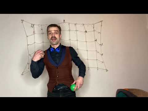 Видео: Урок 11. Детское жонглирование (зажимами). Павел Горский.