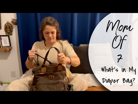 Видео: 7 детей спустя... Вот что на самом деле лежит в моей сумке для подгузников #минимализм #организуй...