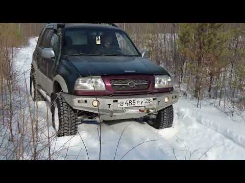 Видео: Сафари, Чероки, Мавик и Витара пробиваются по снегу