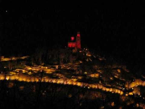 Видео: Царевец звук и светлина, заря Tsarevets visual show and fireworks 22.03.2011