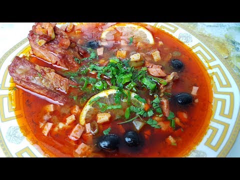 Видео: Сборная солянка, цыганка готовит. Gipsy cuisine.🍜
