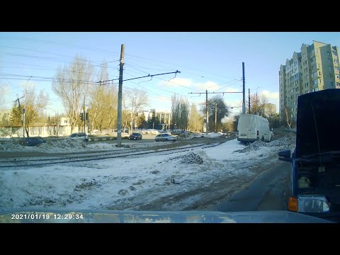 Видео: Добрый Саратов. Помощь на дороге. #14