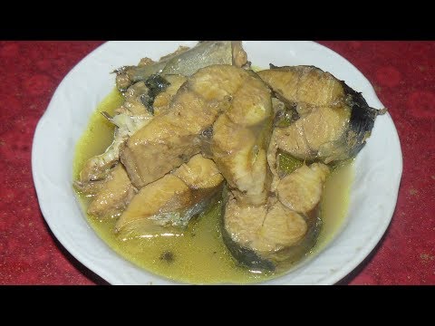 Видео: Тушеная скумбрия. Нежнейшая и очень вкусная.