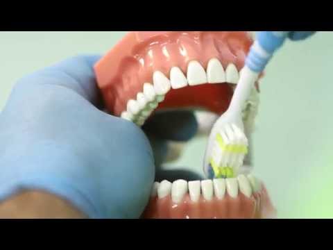 Видео: Eлектрическа или обикновена четка за зъби