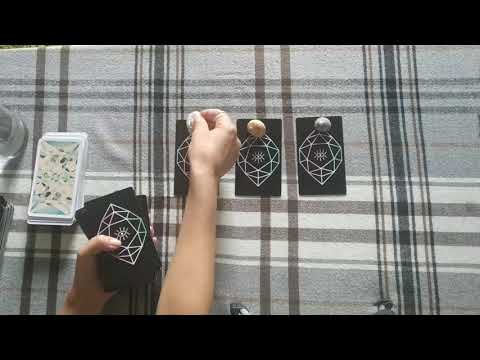 Видео: 🔥 ЧТО ОН МНЕ НЕ ДОГОВАРИВАЕТ? Гадание таро.