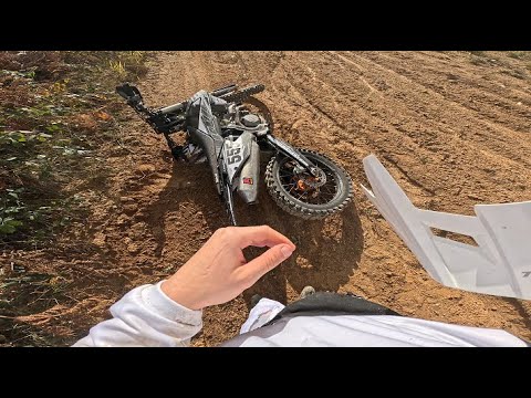 Видео: паднах на пистата! (счупих мотора...)