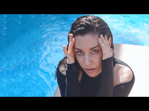 Видео: Мария Зайцева – Полетели (Премьера клипа 2025)