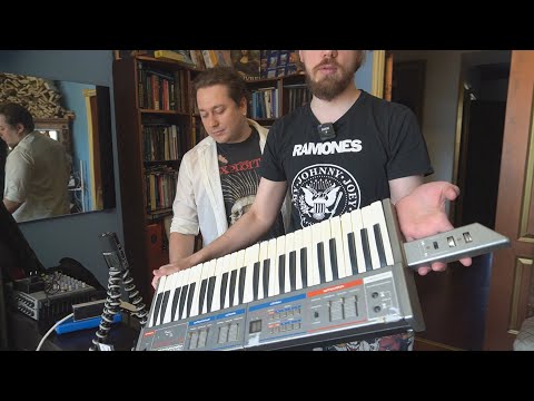 Видео: синтезатор юность работает (и ладно)