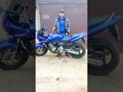 Видео: Honda CB600f, плавают обороты.
