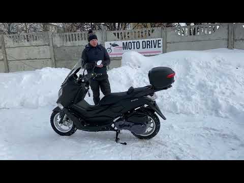 Видео: Макси-скутер Vento Max 200 , реплика Yamaha N-MAX