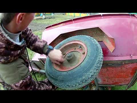 Видео: Замена резины на  старом прицепе мотоблока МТЗ