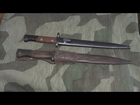 Видео: Сравнение Штык-ножей Маузер 98К и Застава М48/German Mauser 98K Bayonet vs. Yugo Zastava M48 Bayonet