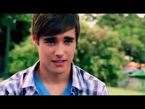 Видео: Leon / Violetta - Больше Не Больно | Dasha K